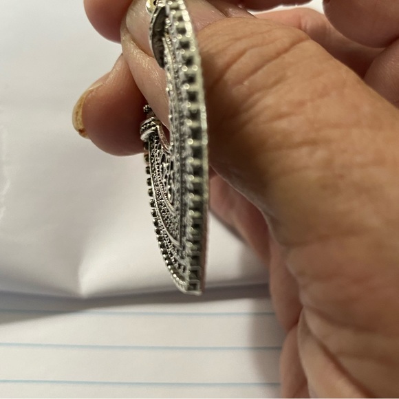 - NWOT! Boho Style Tibetan Silver Earrings! - Picture 5 of 6